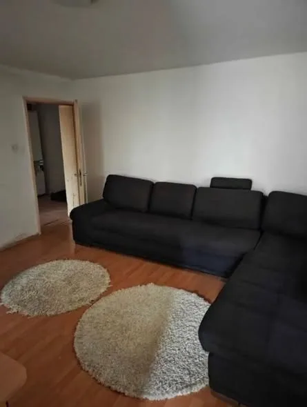 Kat Shtëpie me qira në Velani