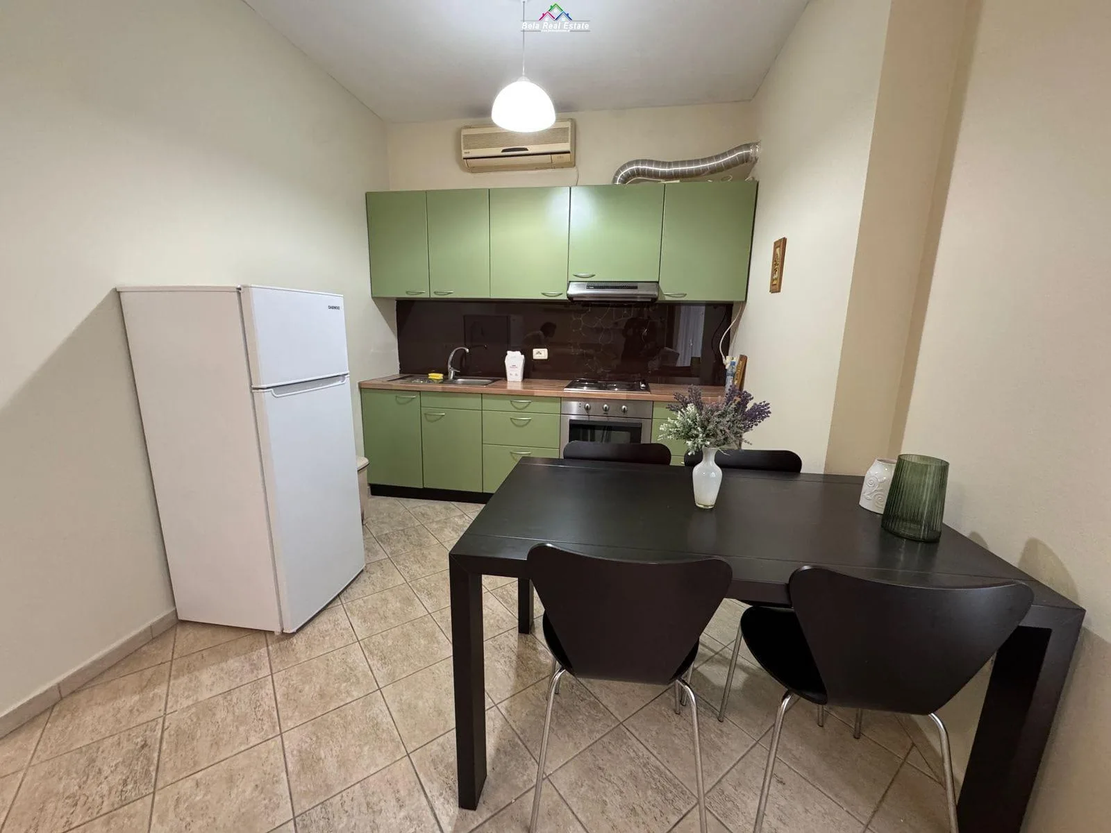 Apartament me qera 1+1 tek Ish Tregu Elektrik (ID B2101514) Tirane
