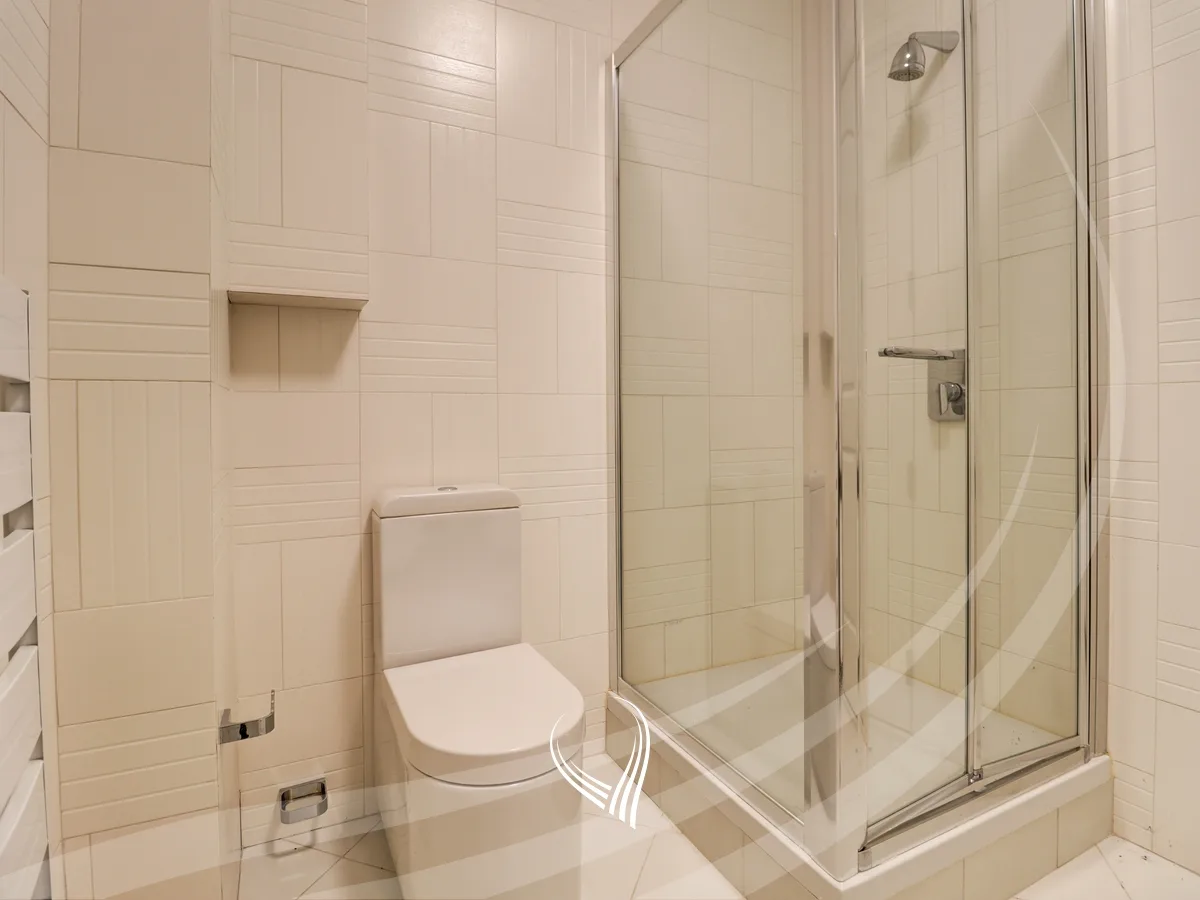 Shtëpi me 3 dhoma gjumi me qira në Fshatin Ndërkombëtar – International Village