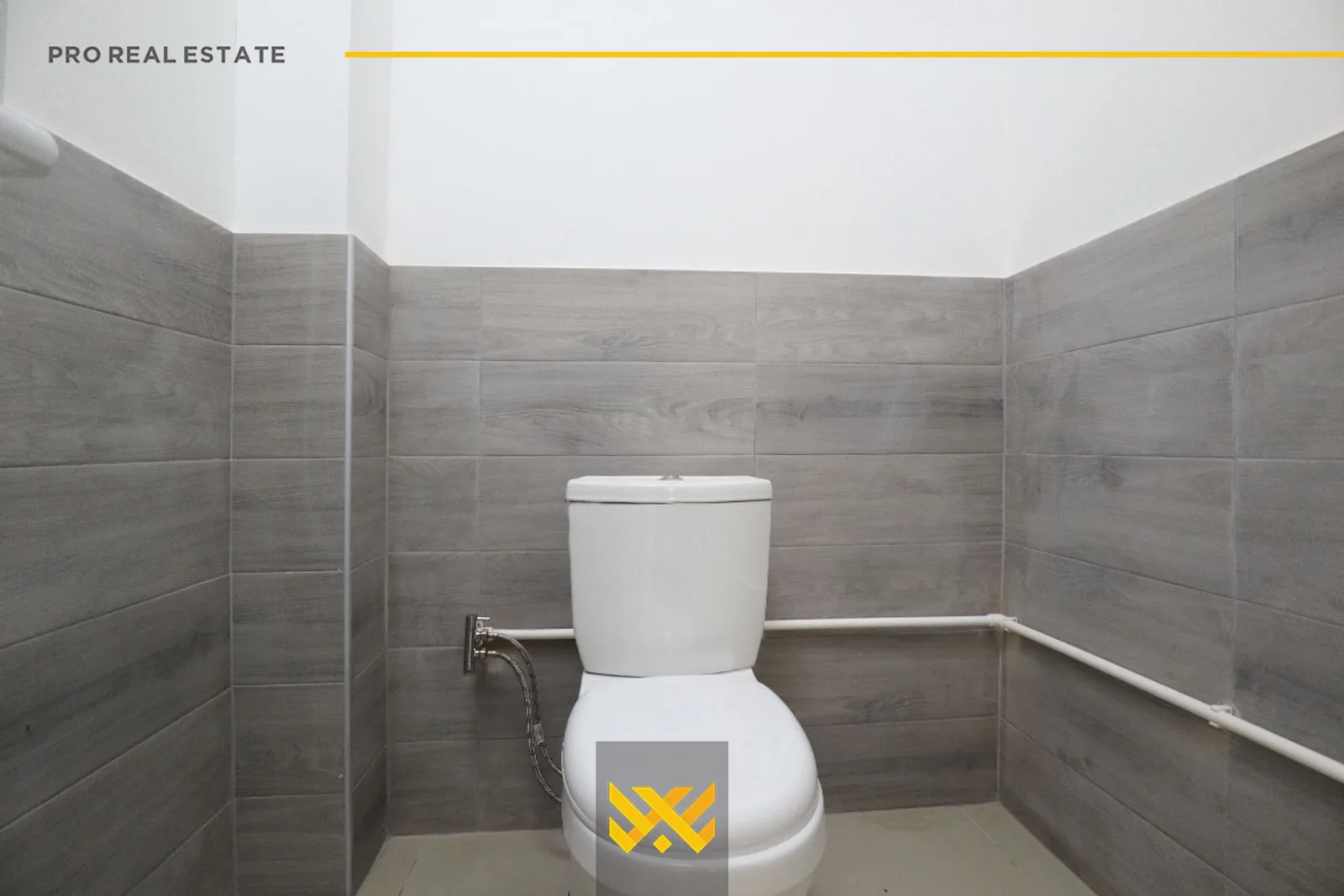 Lokal 158m² në #SHITJE në Fushë Kosovë.