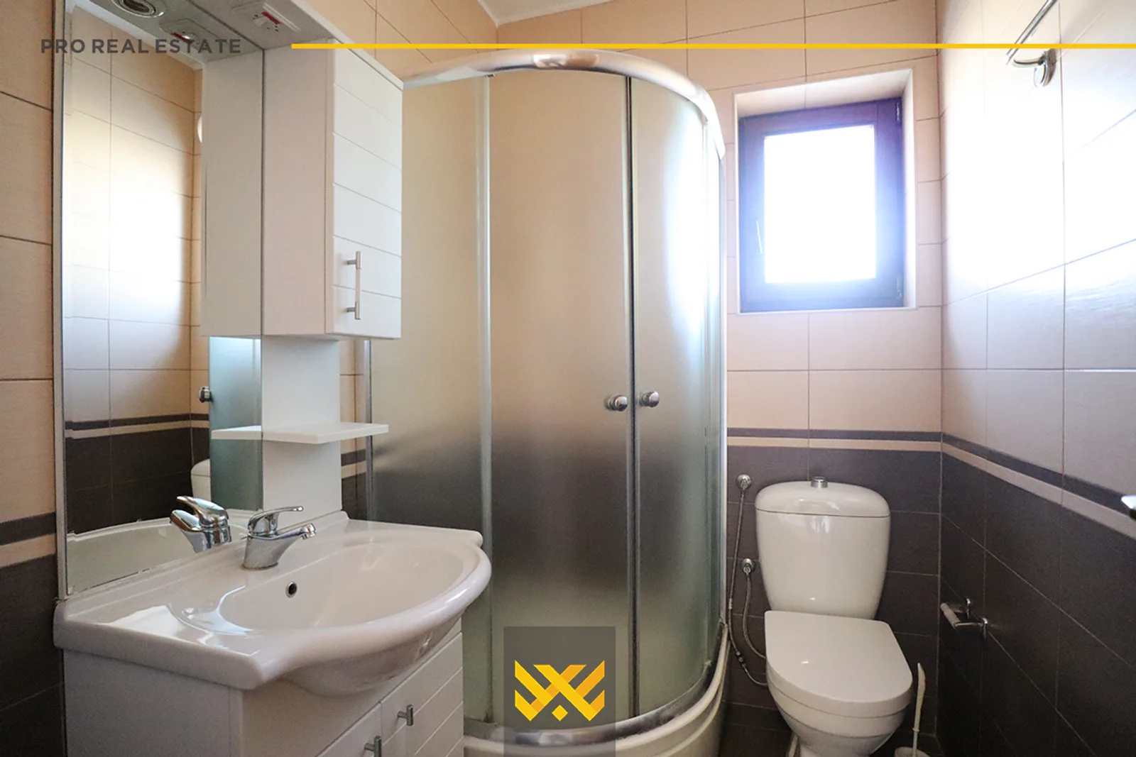 Shtëpi – Zyre 380m² me #QIRA në Dragodan.