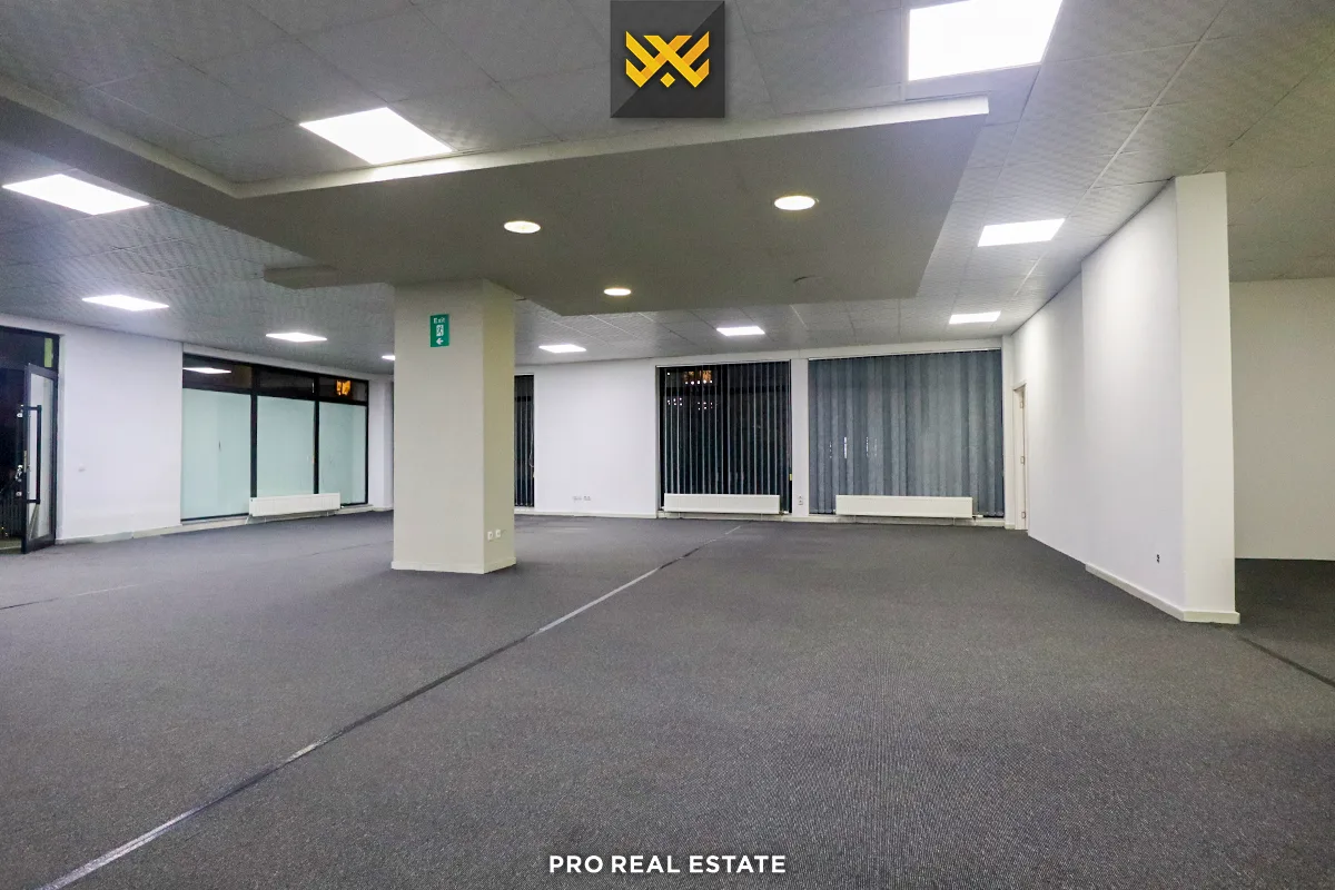 Lokal 250m² me #QIRA në Tophane