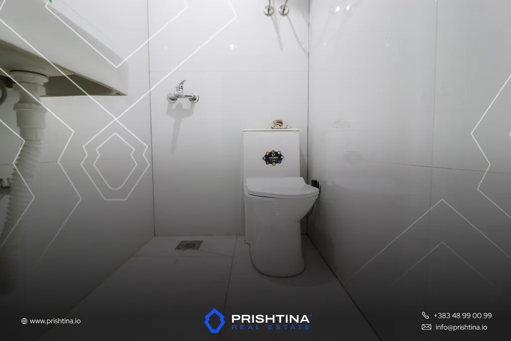 Lokal në #shitje 200m² në Fushë Kosovë
