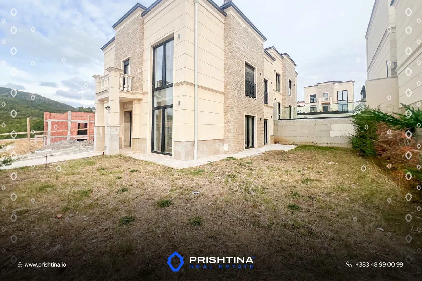 Shtëpi në shitje 300m² në Matiqan