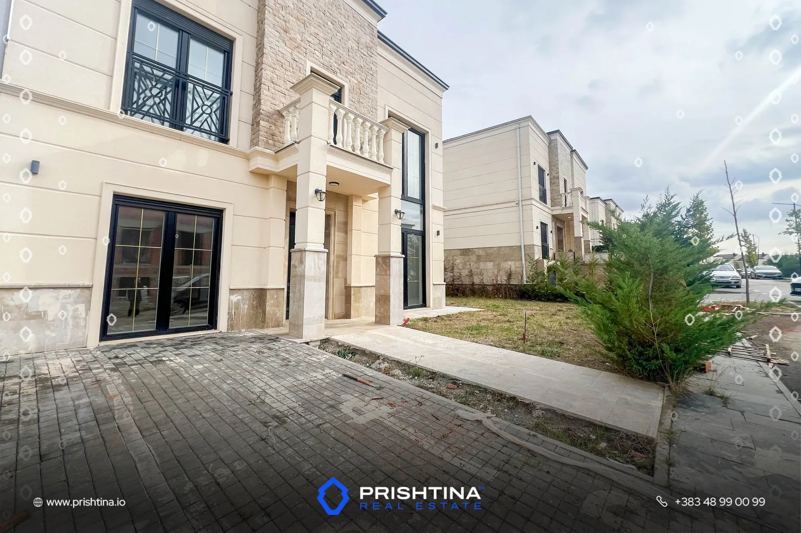 Shtëpi në shitje 300m² në Matiqan
