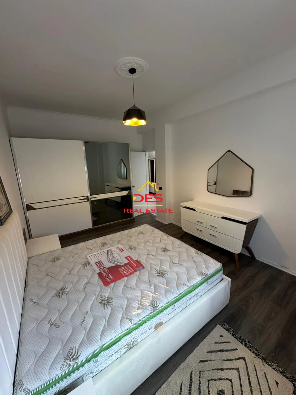 Shitet shtepi private + truall pranë transballkanikes, vlorë.