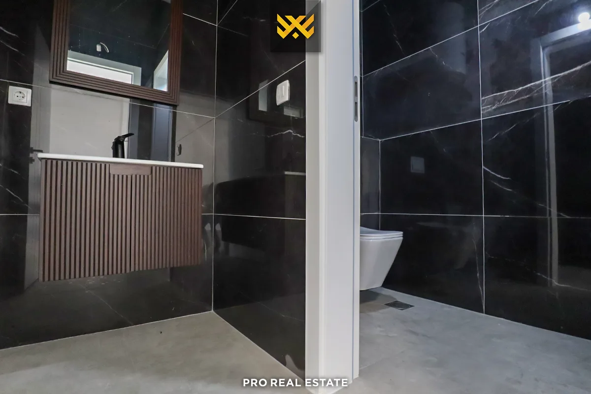 Lokal 108m² për #SHITJE në Rrugën B