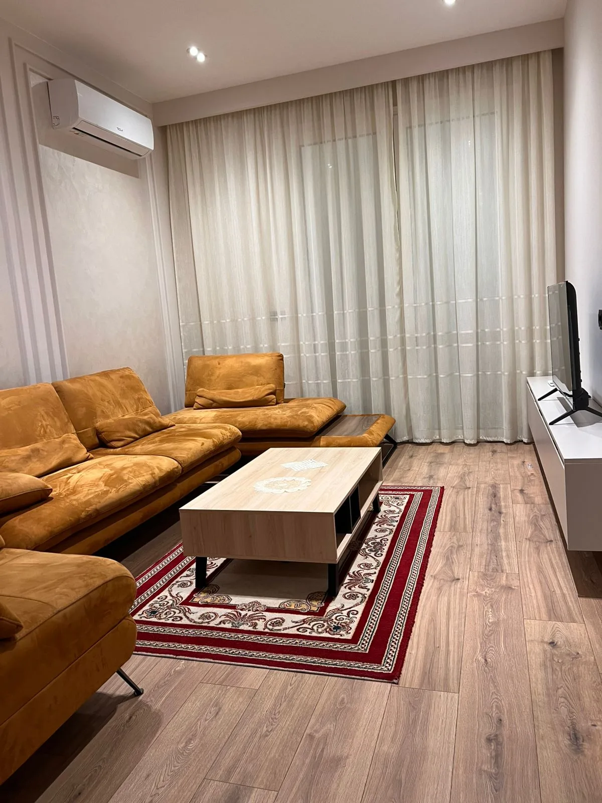Vile me qera 1+1 tek Rruga e Durresit (ID BV22463) Tirane.