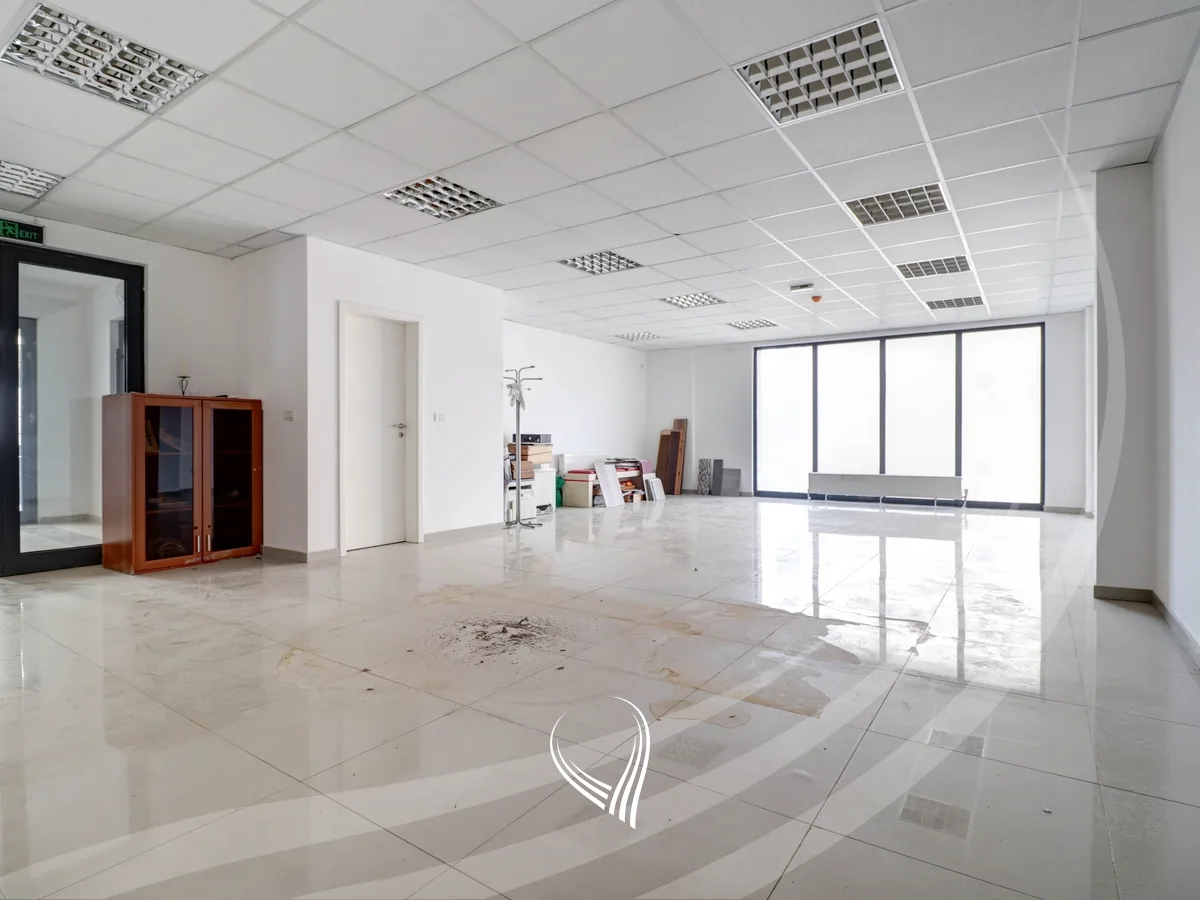 Lokal 149.24m2 në shitje në lagjen Mati 1