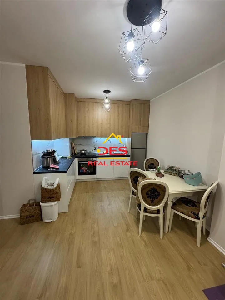 Shitet Apartamenti 2+1 tek Oasis Residence