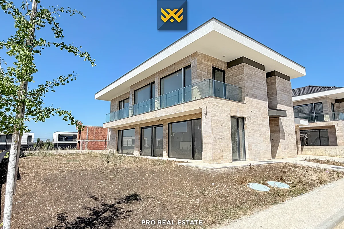 Shtëpi 452m² për #SHITJE në Çagllavicë