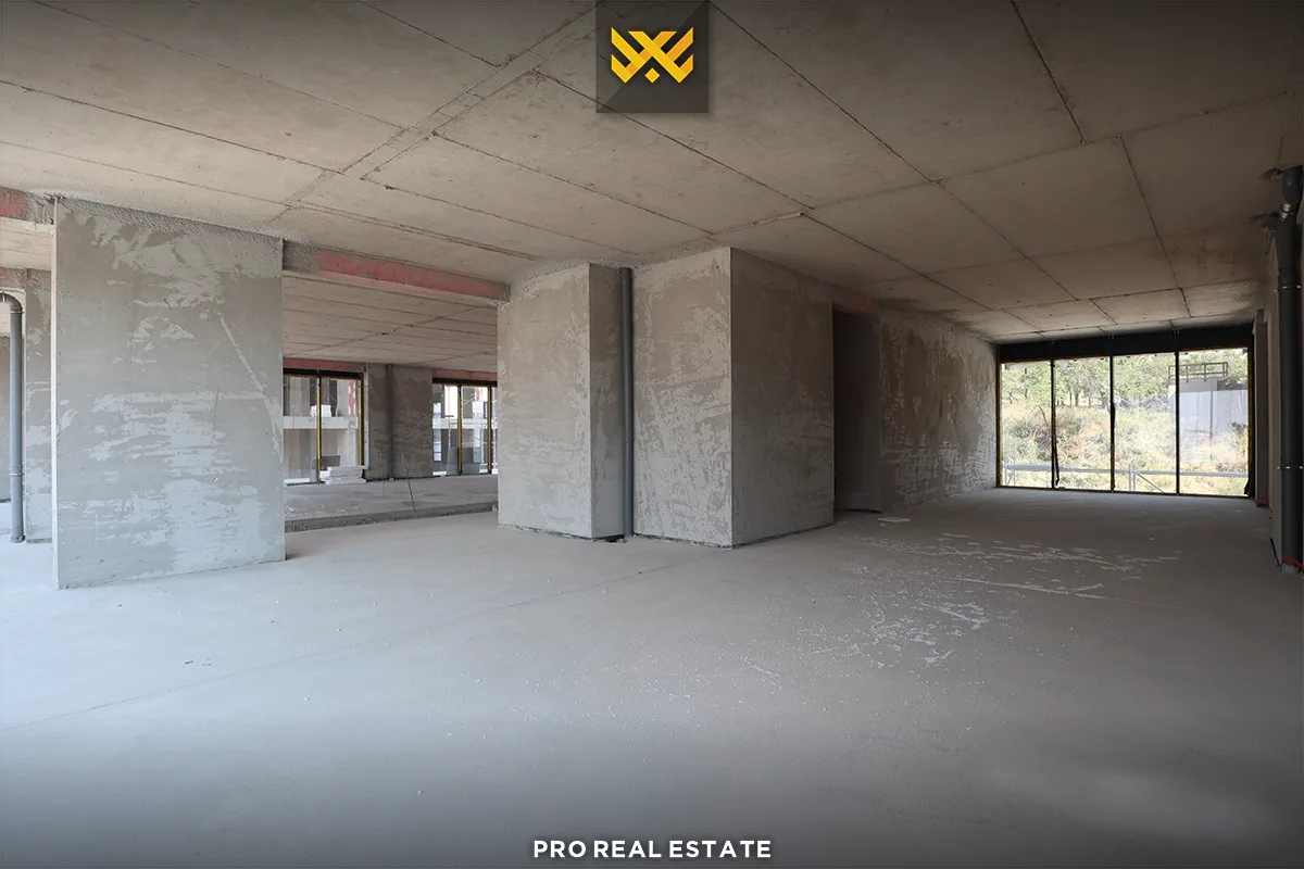 Lokal 356m² + 128.7m²për #SHITJE te Prishtina e Re.