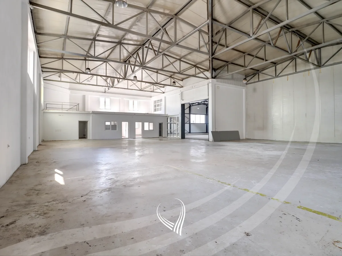 Depo 1,200m2 me qira në Llapllasellë