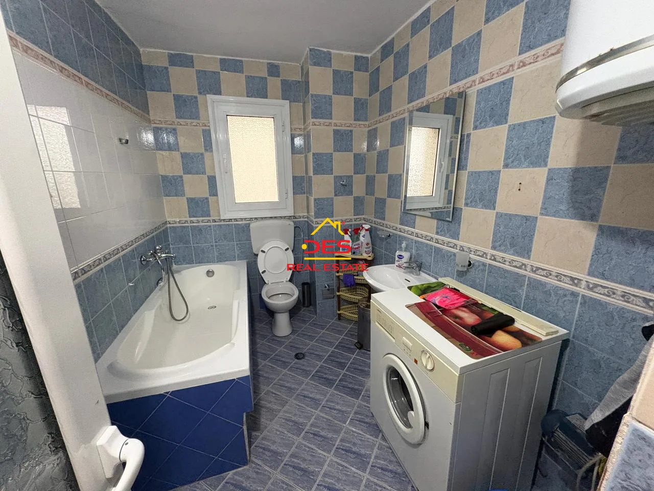Jepet me qira apartament 1+1 pranë palestrës së mundjes, vlorë