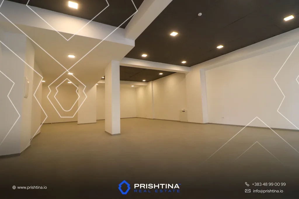 Lokal për qira 172m² te Mati 1