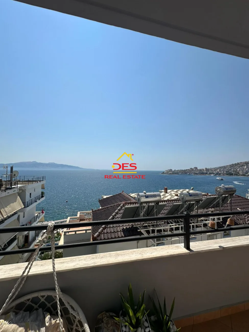 Shitet apartament 3+1 në sarandë – me pamje nga deti