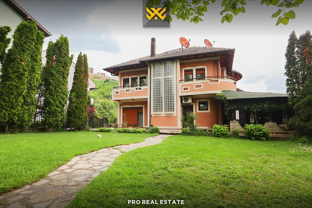 Shtëpi 440m² me #QIRA në Gërmi.