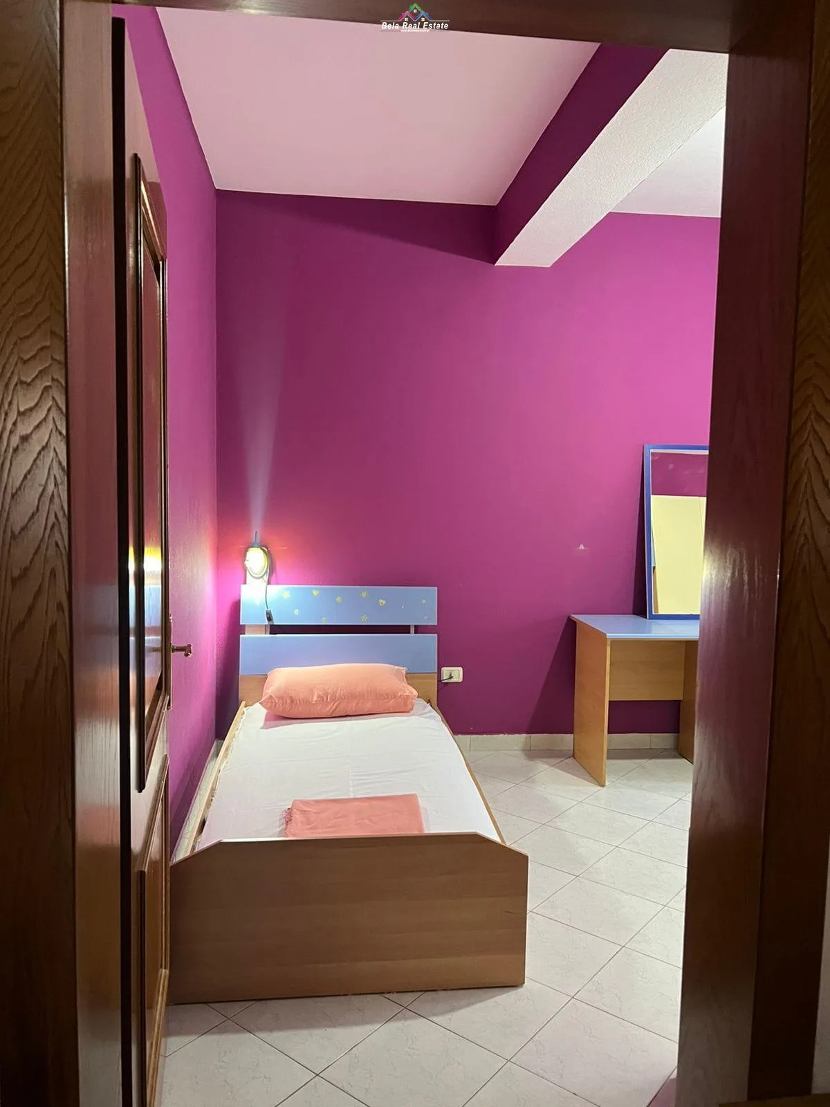 Apartament me qera 2+1 ne Bllok (ID B2201497) Tirane