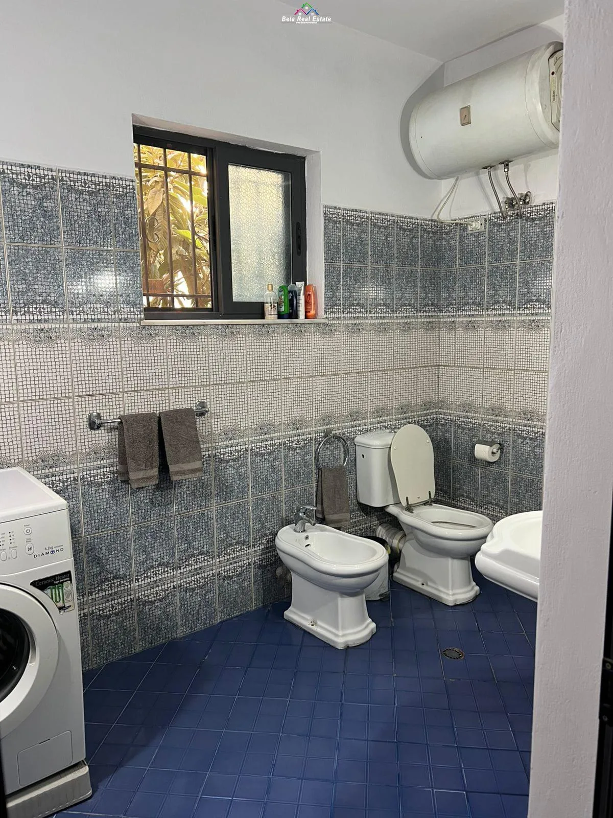 Apartament me qera 2+1 ne Bllok (ID B2201497) Tirane