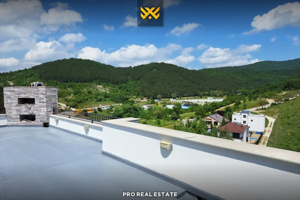 Shtëpi 360m² për #SHITJE në Sofali.