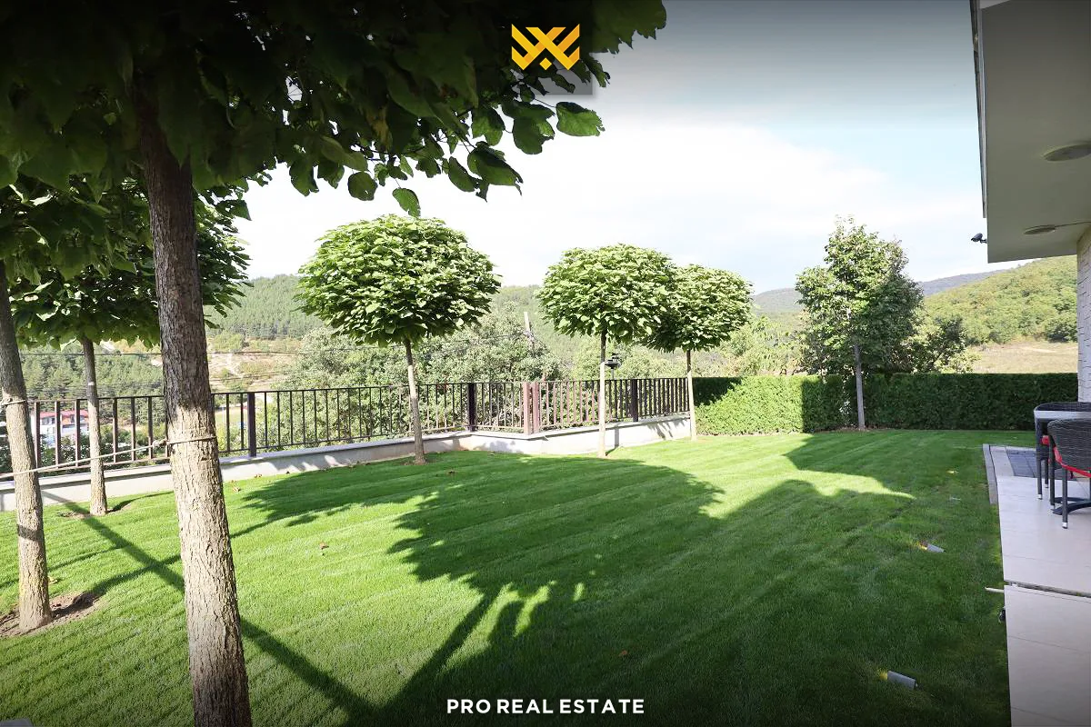 Shtëpi 360m² për #SHITJE në Sofali.