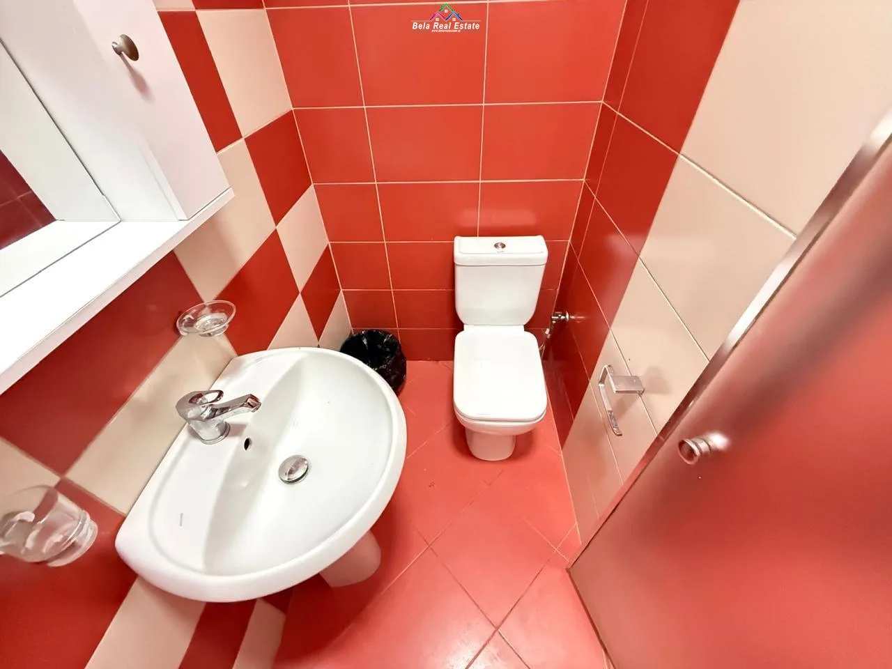 Apartament Me Qera 2+1 Ne Qender ( ID B221409) Tirane