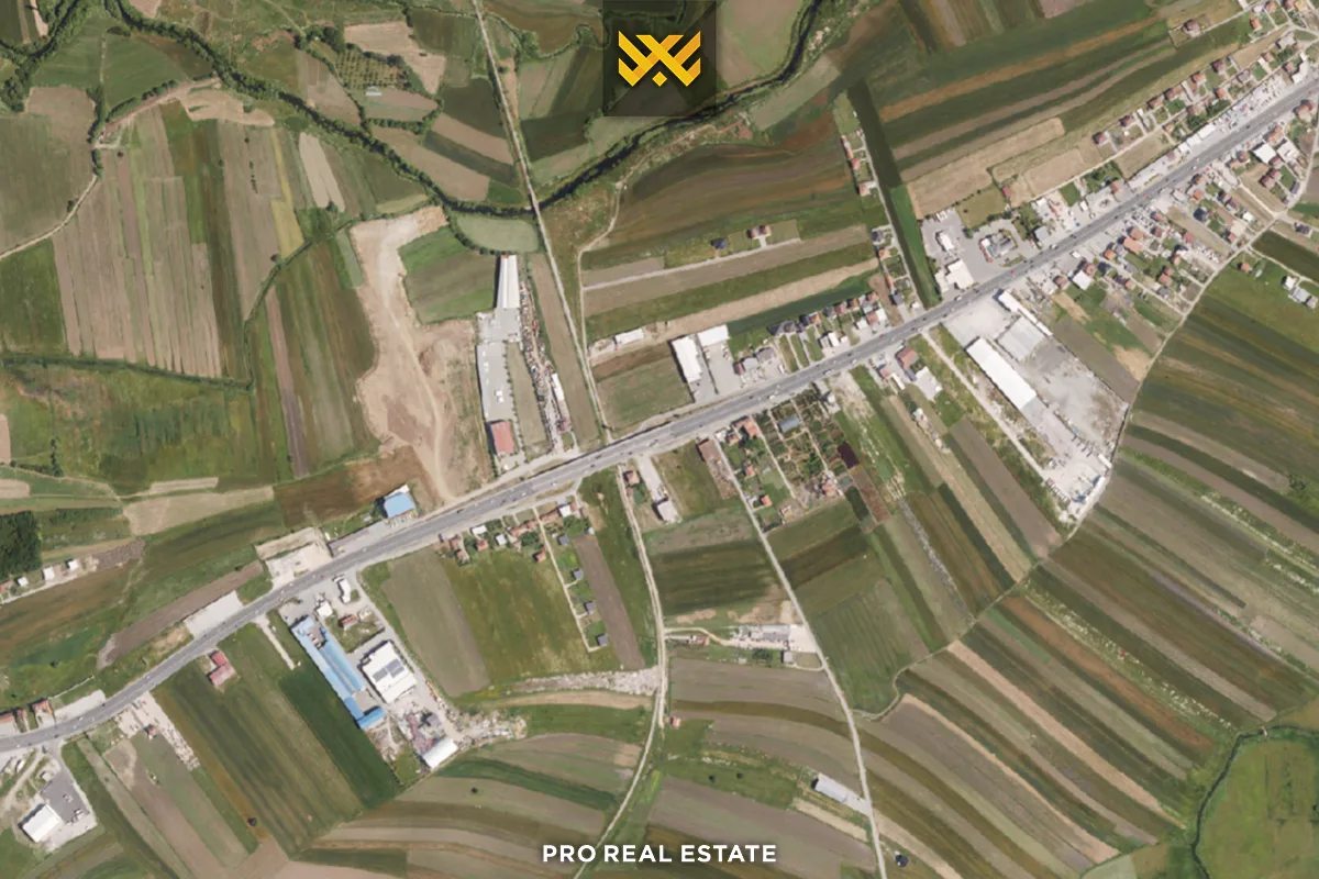 Objekt 1650m² për #SHITJE në Magjistralen Prishtinë - Pejë