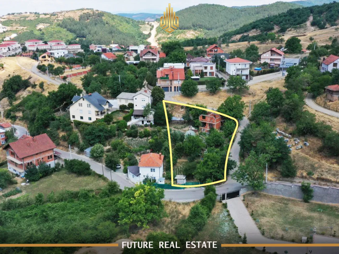 Ofrohet për #shitje Toka (Trualli) me sipërfaqe 13.7 ari. Toka gjendet në Prishtinë – Sofali.