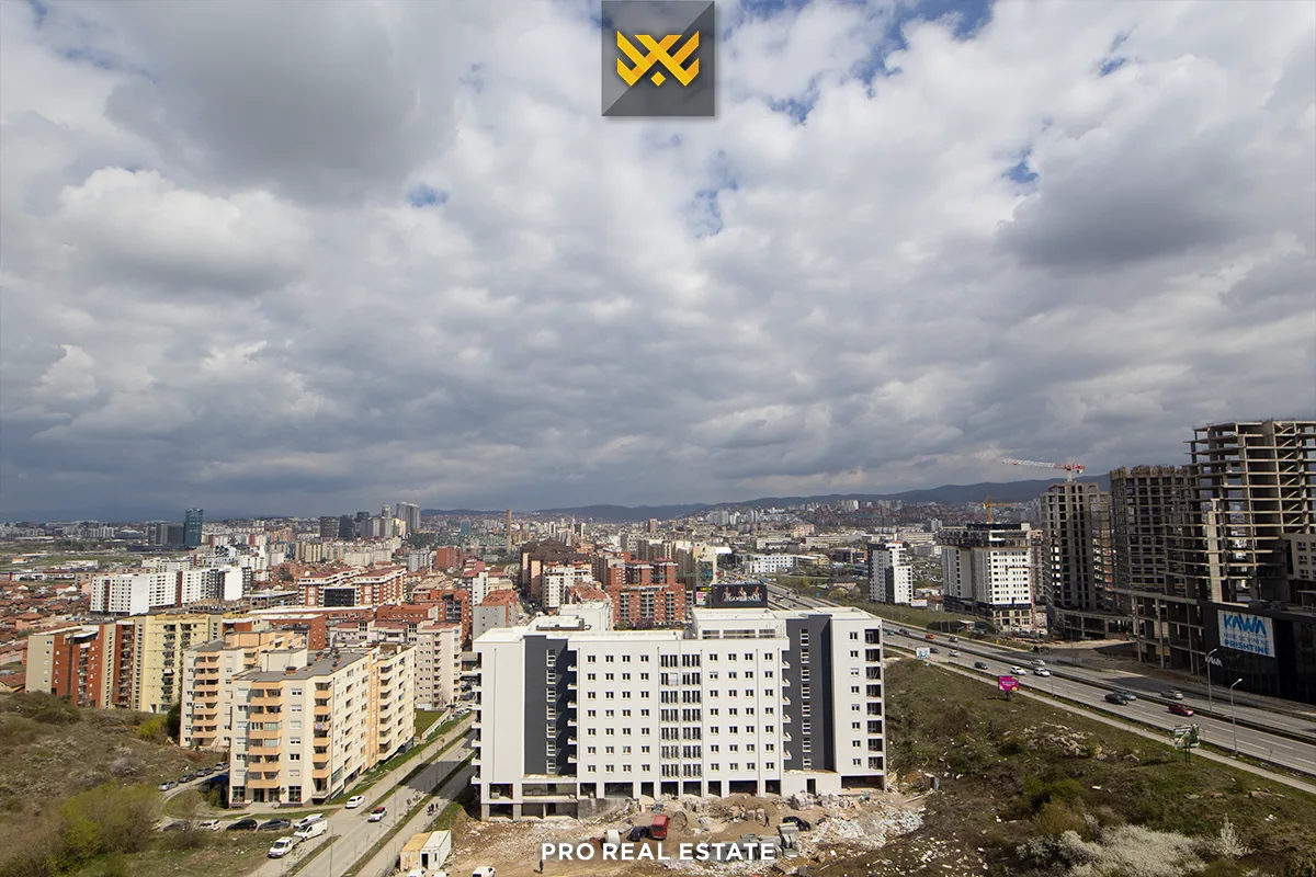 Banesë Penthouse 252m² + 188.6m² për #SHITJE në Veternik