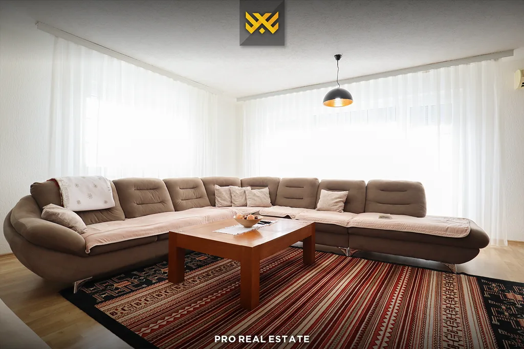 Shtëpi 190m² + 70m² me #QIRA në Veternik