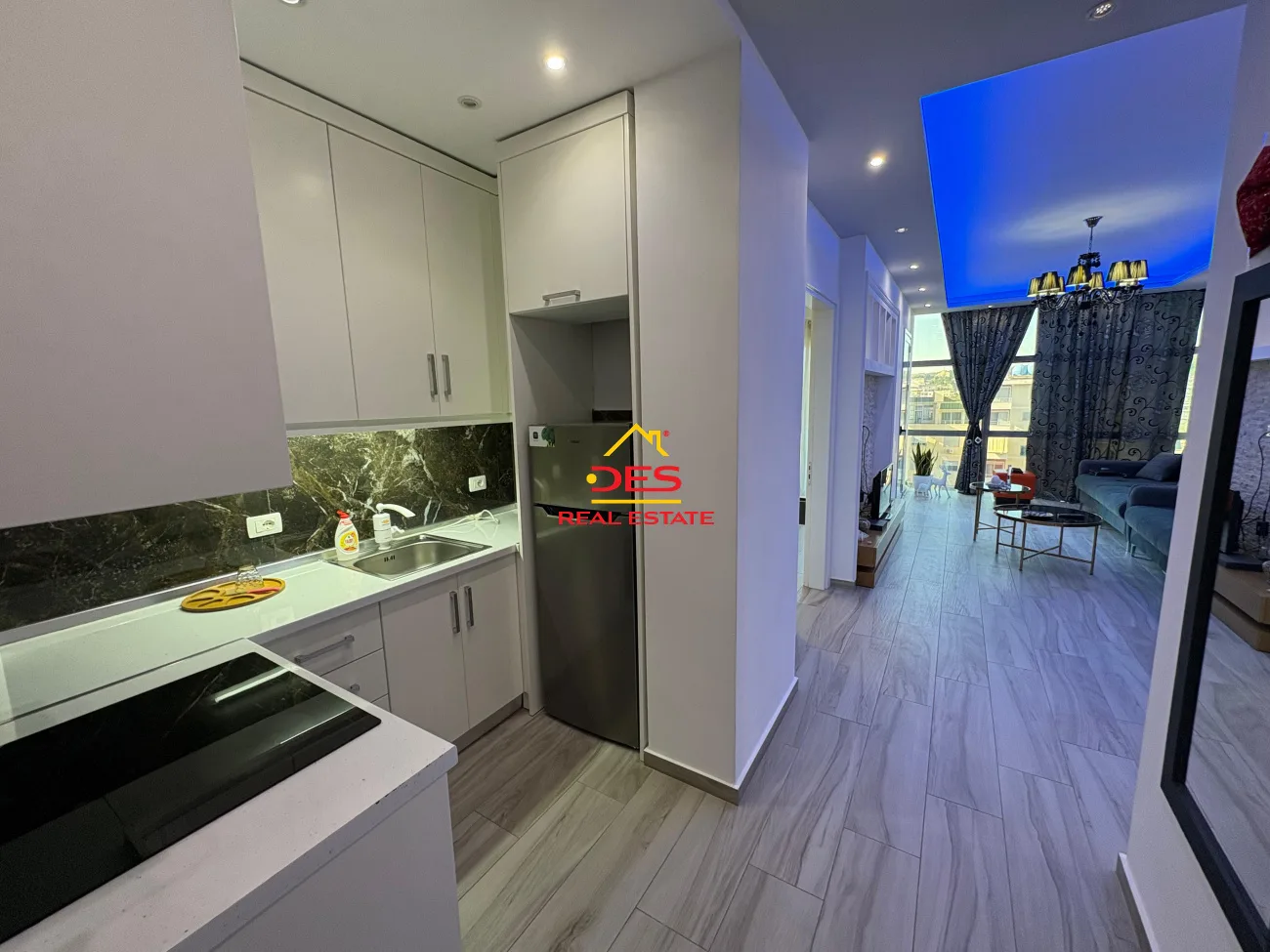 JEPET ME QIRA APARTAMENT LUKSOZ 1+1 TE “RRUGA E ÇIPAJVE, VLORË 📍 Pranë Jumbo