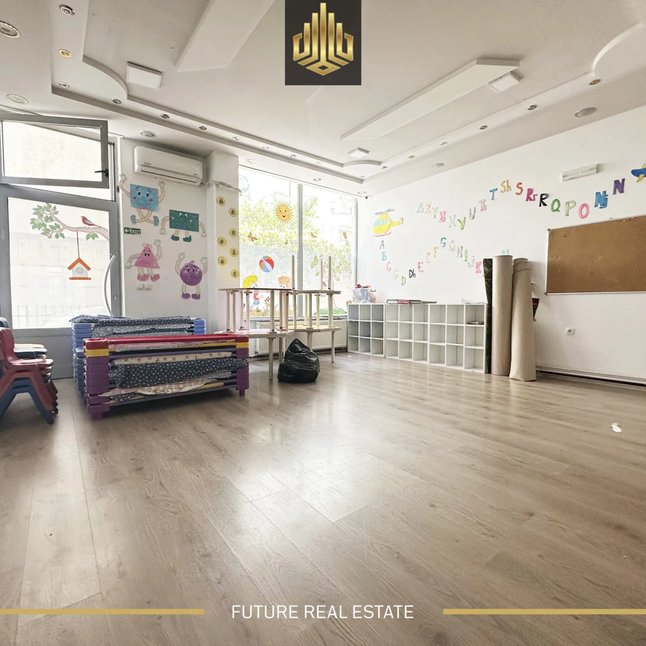 Lokal me QIRA/170m2