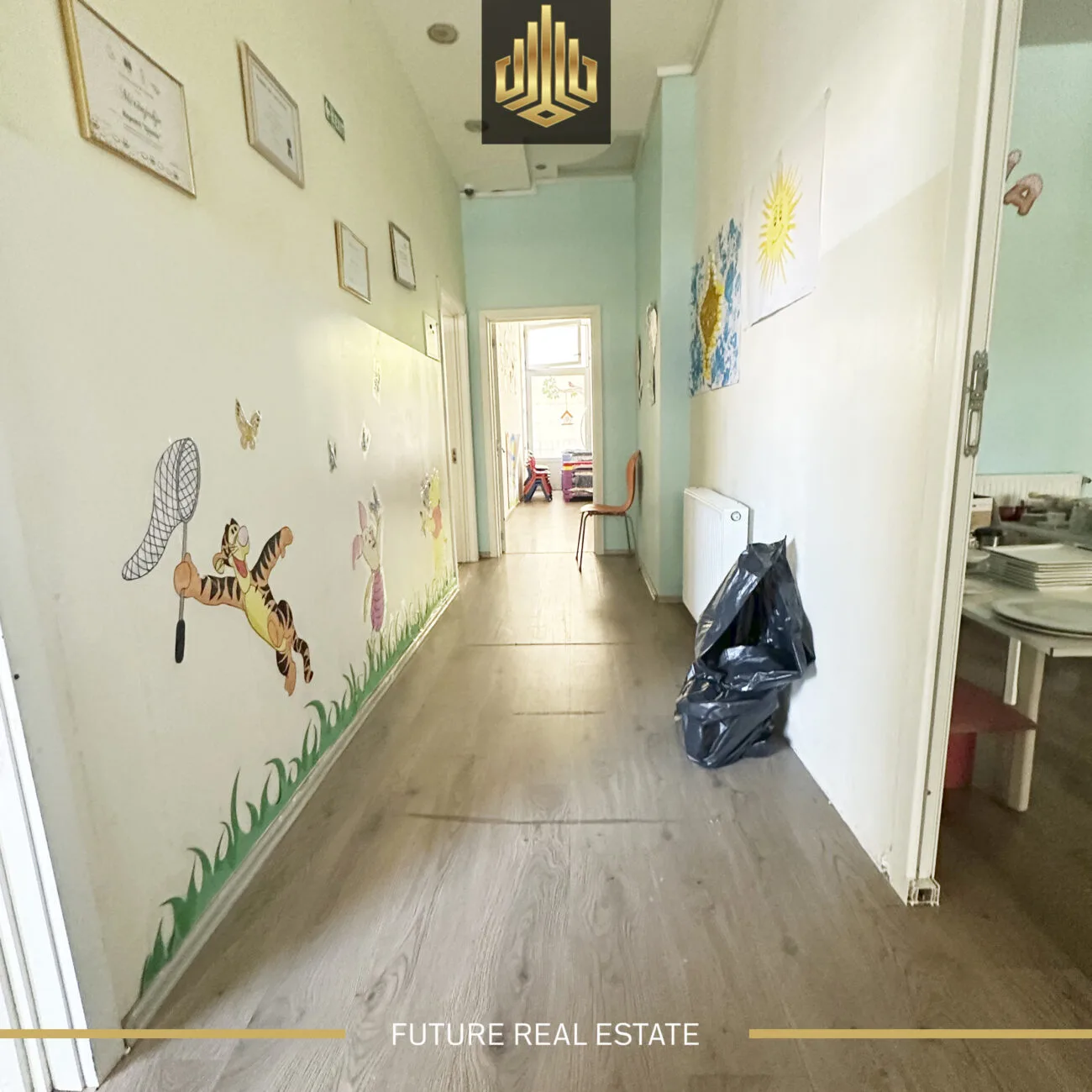 Lokal me QIRA/170m2
