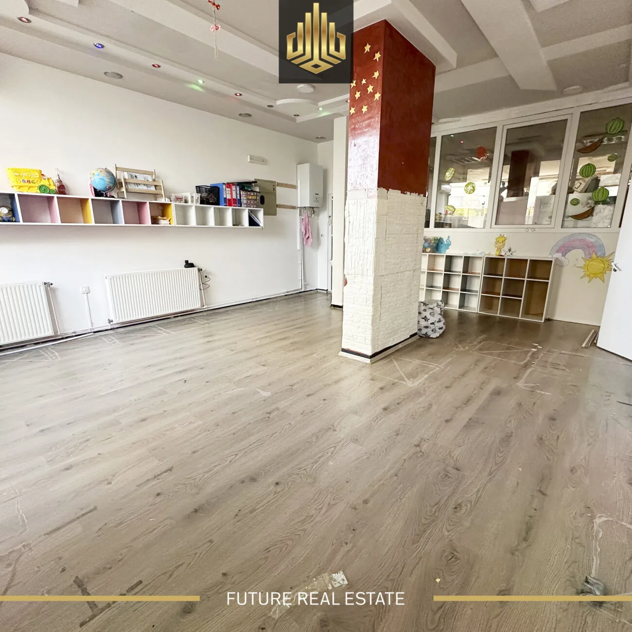 Lokal me QIRA/170m2