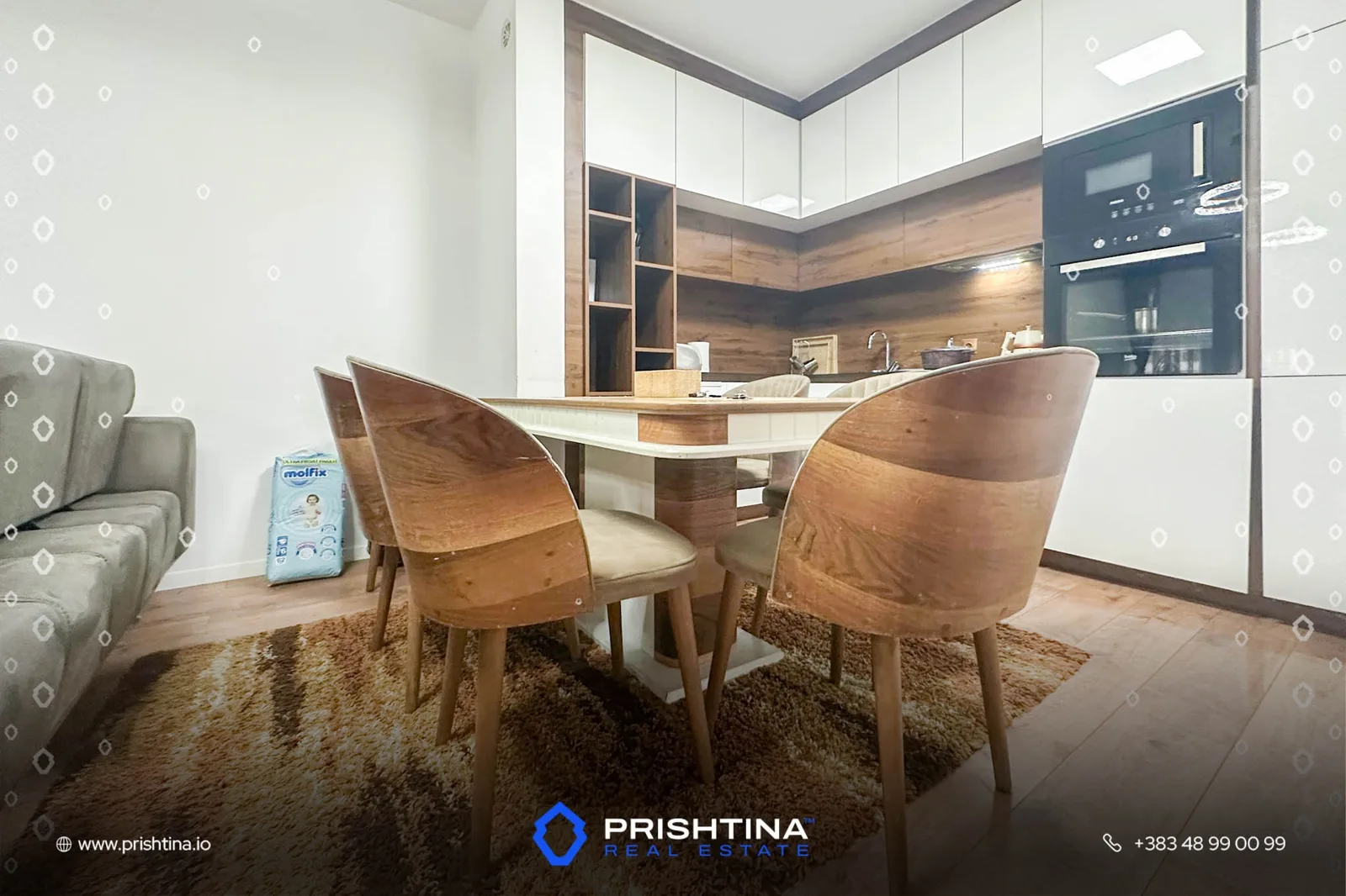 Banesë në shitje 79m² neto në Rrugën C