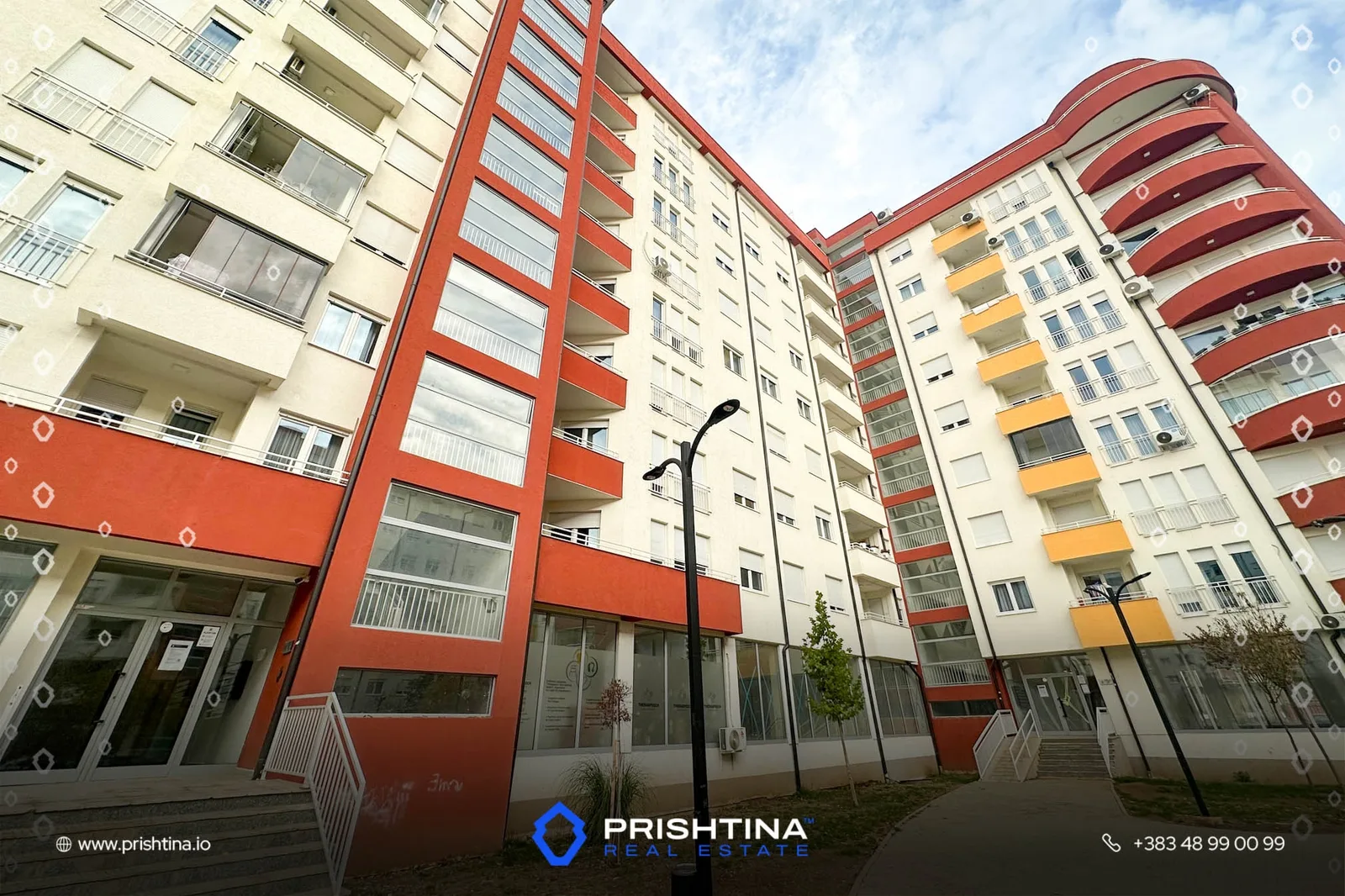 Banesë në shitje 79m² neto në Rrugën C