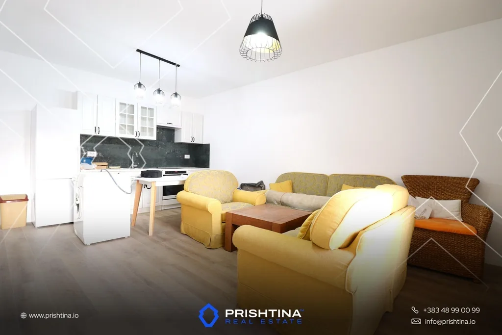 Banesë me qira 80m² te Rruga C