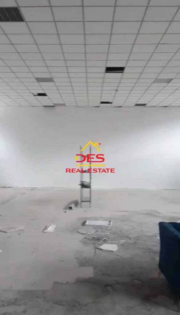 Jepet me qira magazinë në misto mame, tiranë