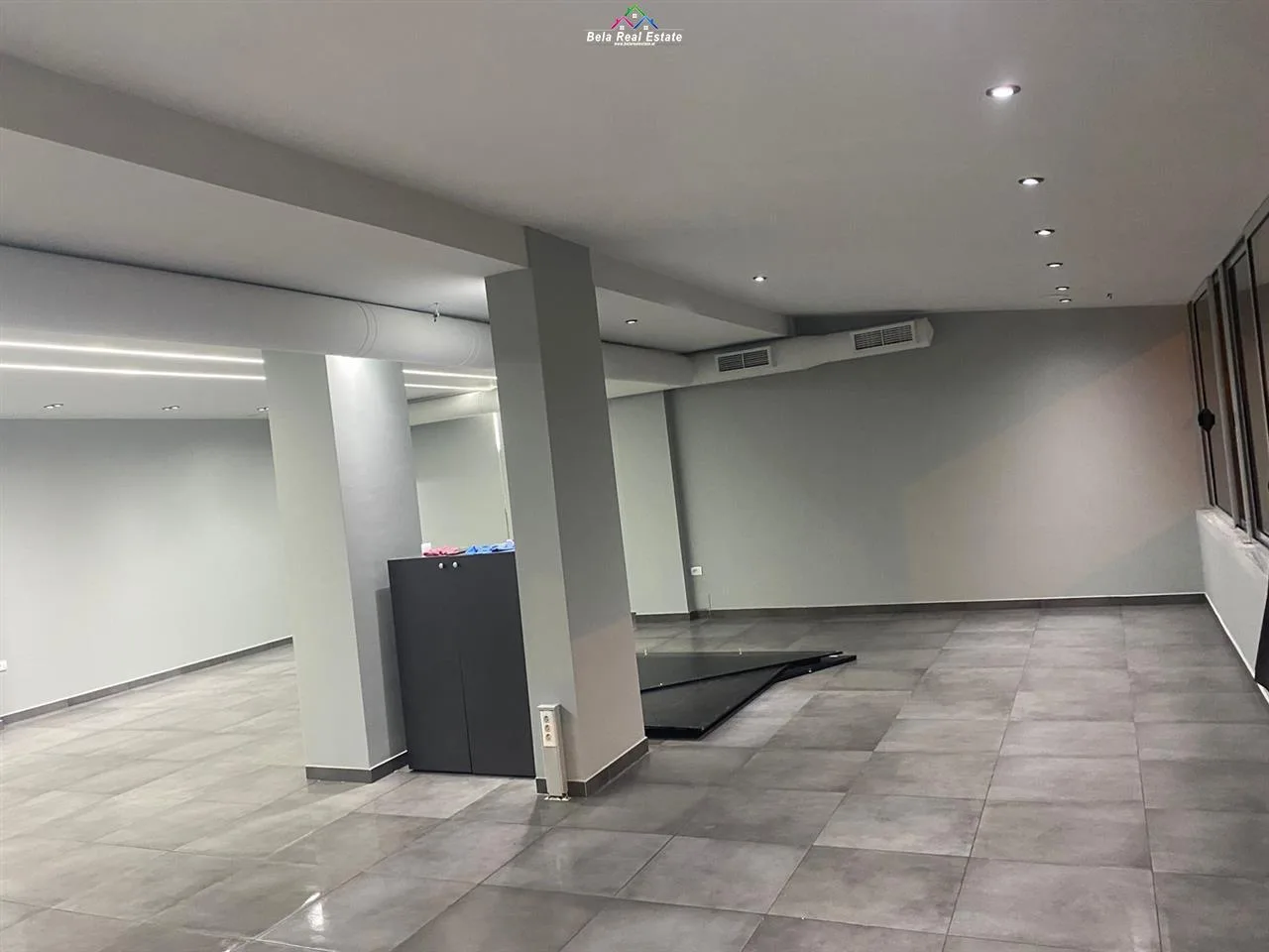 Ambient Biznesi/ Zyre me qera ne Porcelan (ID BZ2252) Tirane