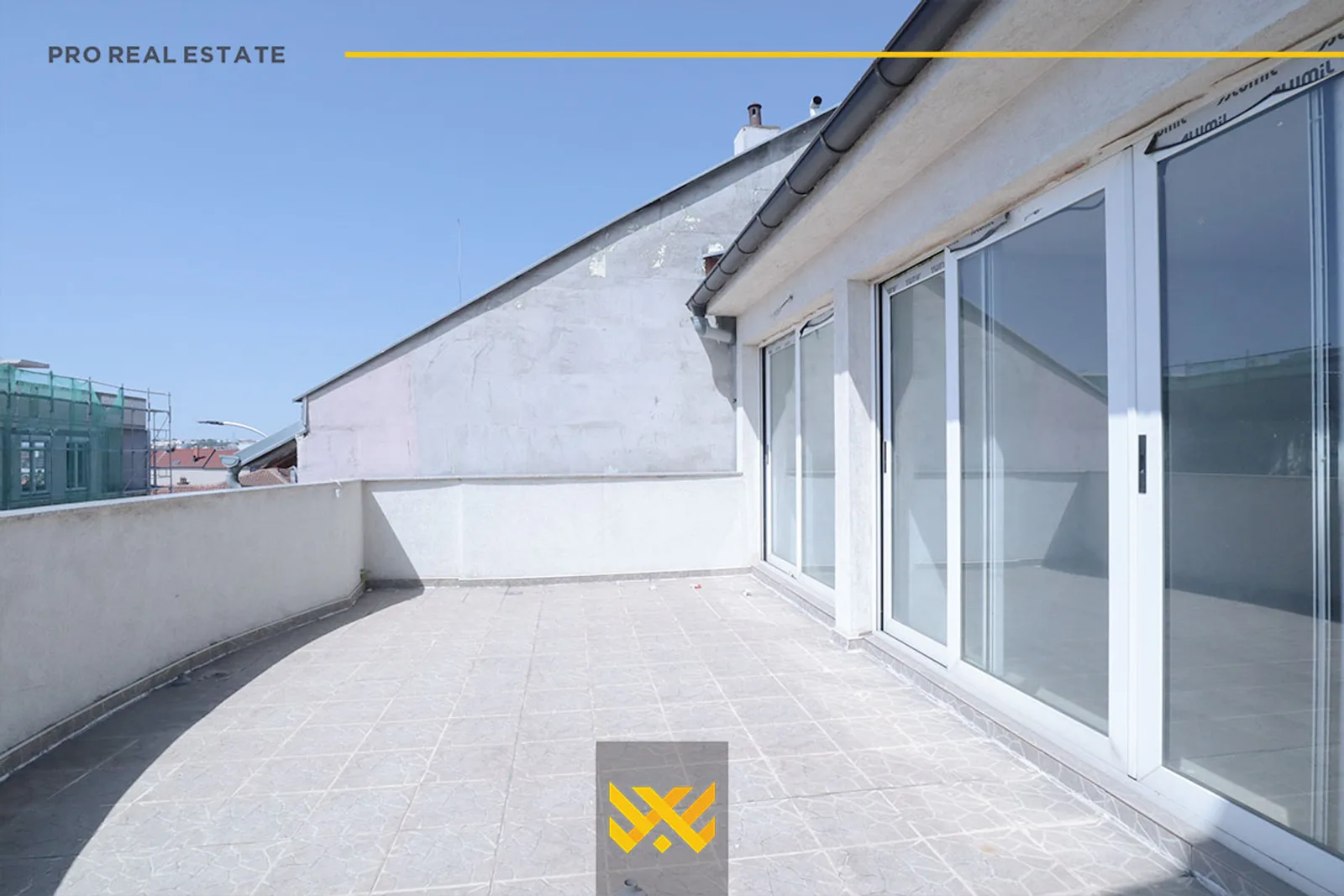 Objekt 700m² me #QIRA në Qendër.