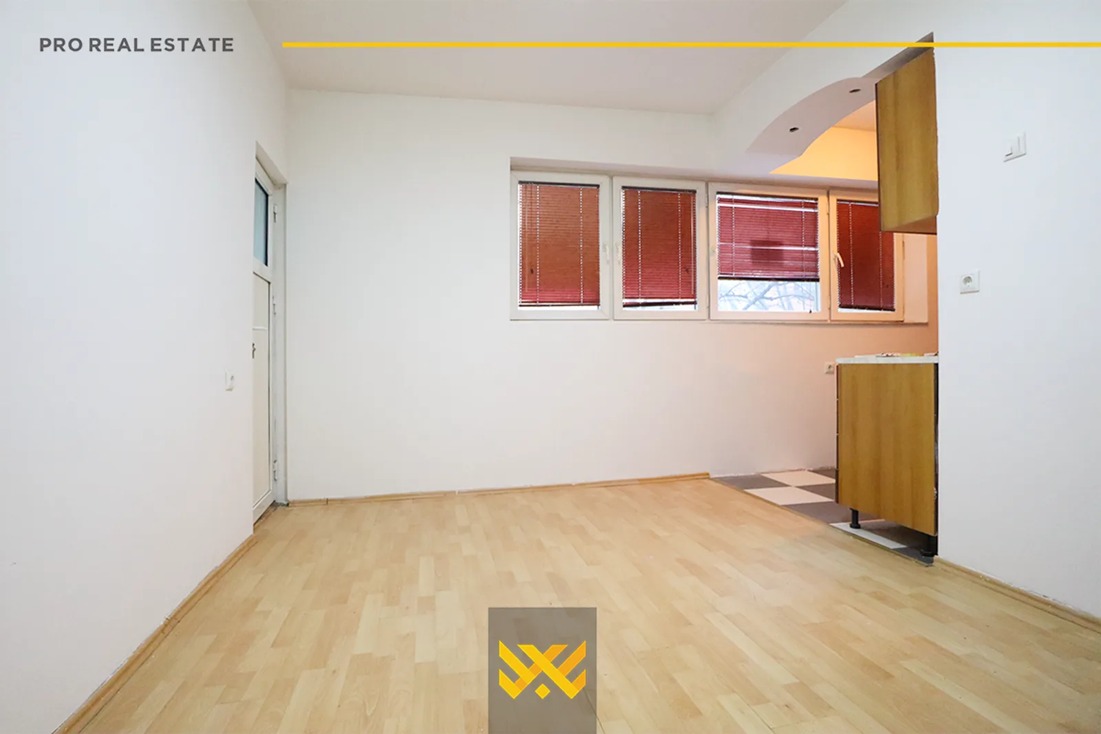 Banesë – Zyre 50m² me #QIRA në Qendër.