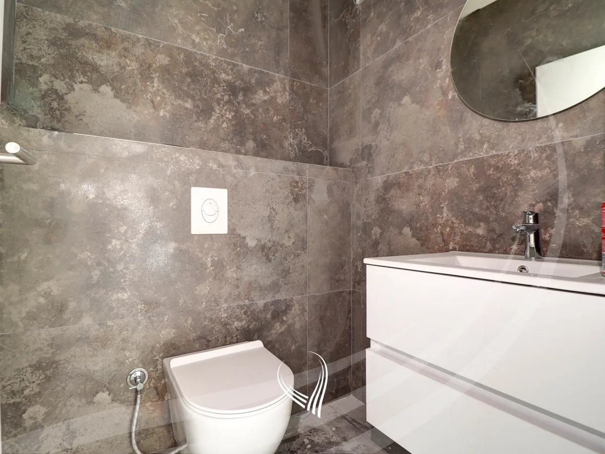 Zyre me 3 dhoma pune me qira në lagjen Lakrishtë – Prime Residence 3