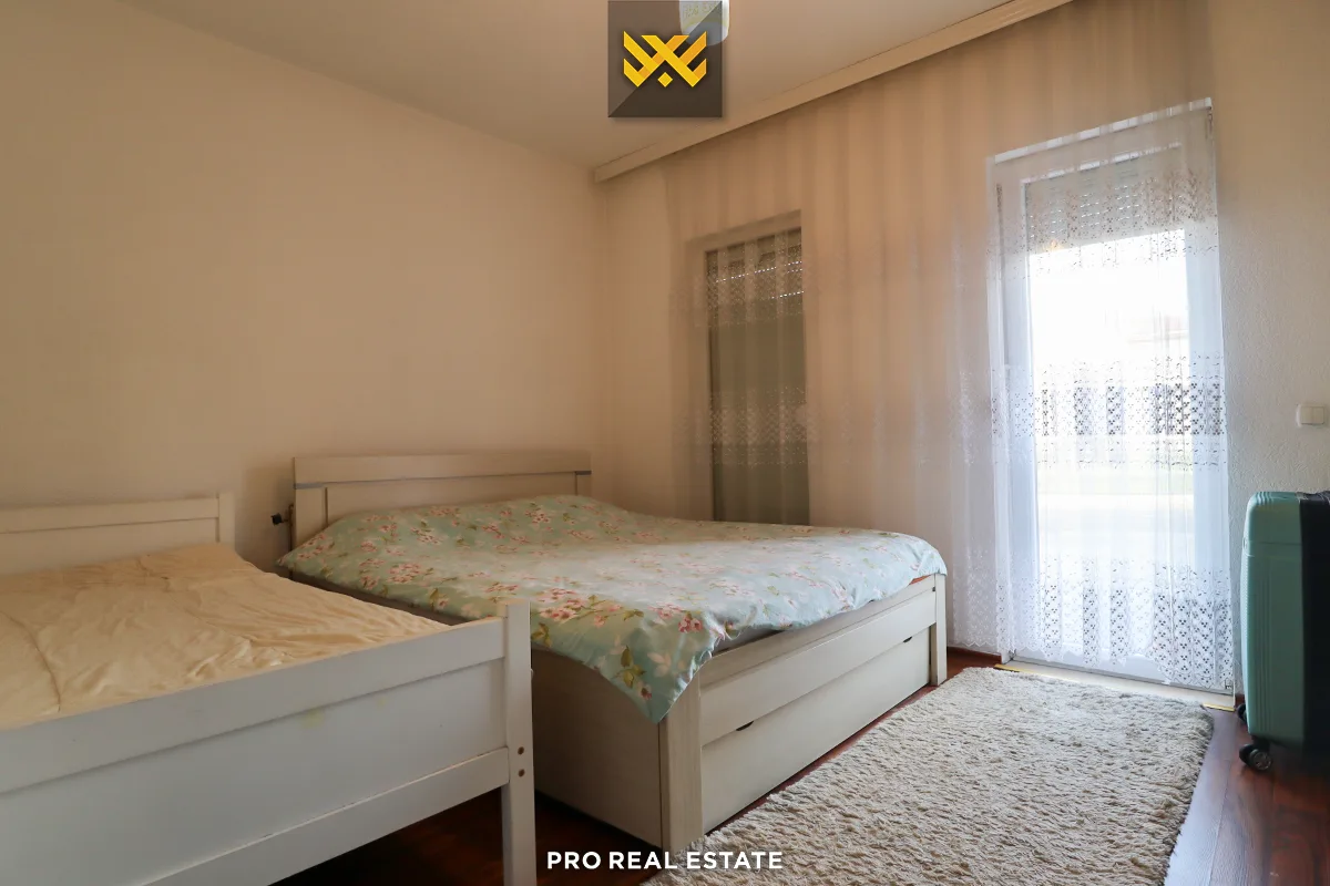 Shtëpi 374m² për #SHITJE në Lagjen Qëndresa