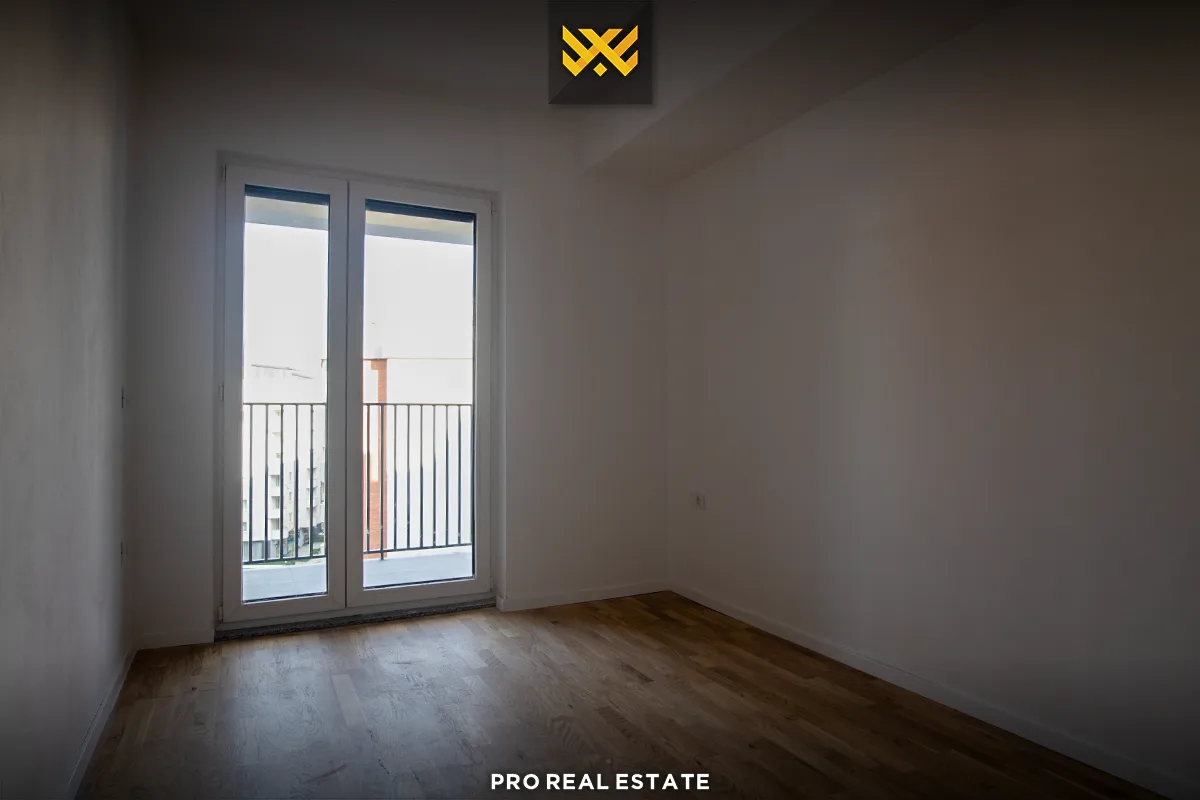Banesë / Zyrë 96m² me #QIRA në Rrugën A