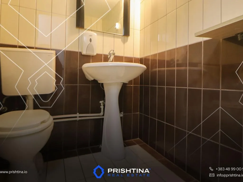 Lokal me qira 110m² në Dardani