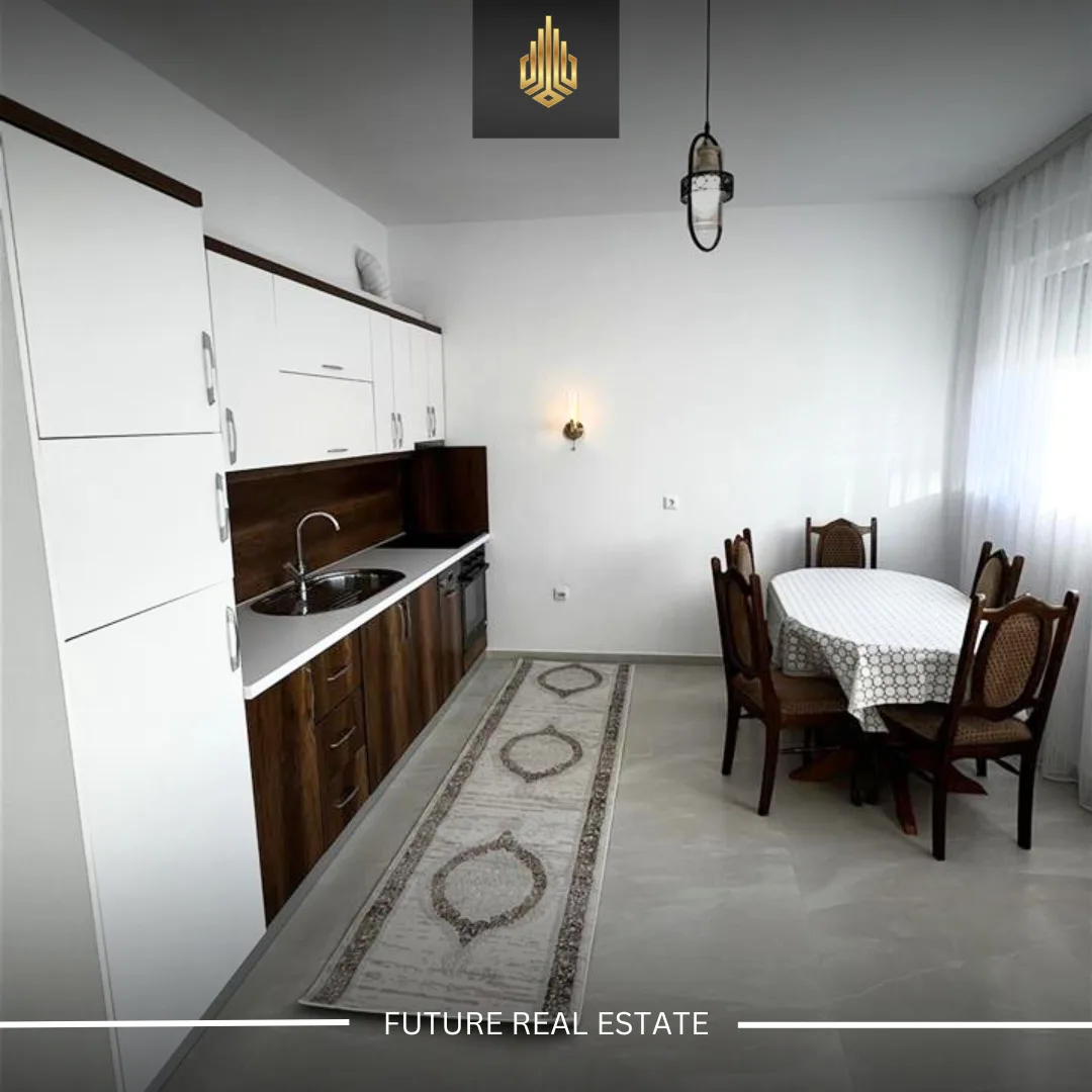 Penthouse me QERA/180m²