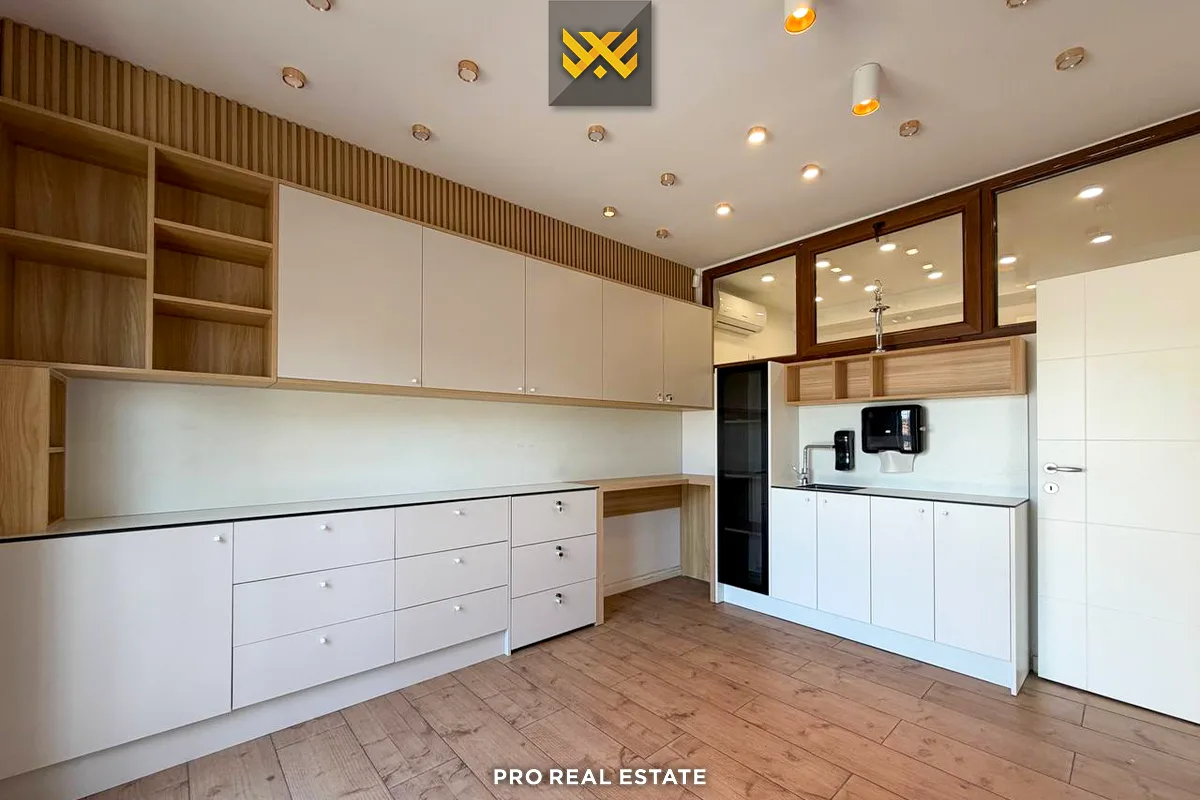 Banesë / Zyrë 115m² me #QIRA në Ulpianë