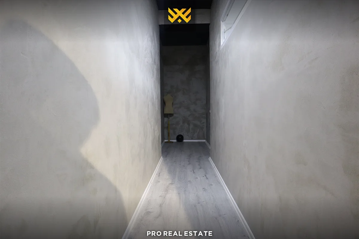 Lokal 90m² për #SHITJE te Mati 1.