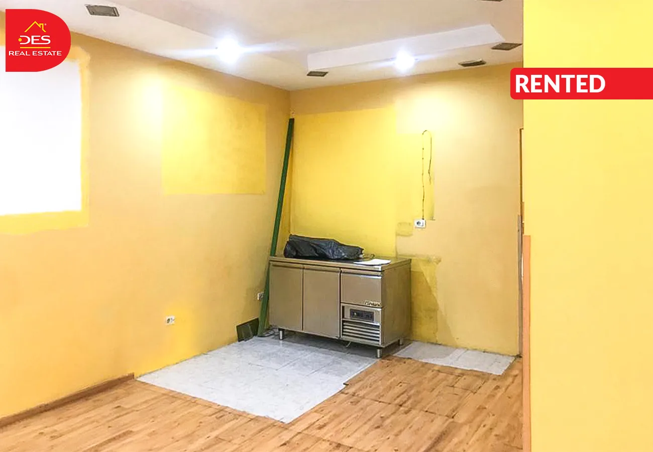 Jepet me qira ambient biznesi, rruga pjetër bogdani,tiranë