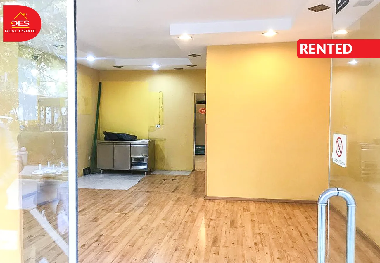 Jepet me qira ambient biznesi, rruga pjetër bogdani,tiranë